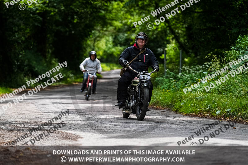 Vintage motorcycle club;eventdigitalimages;no limits trackdays;peter wileman photography;vintage motocycles;vmcc banbury run photographs